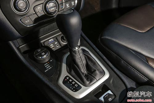 Jeep 自由光 实拍 内饰 图片