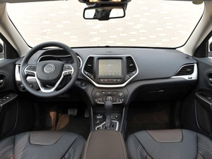 揽胜极光/XC60 40万级中型SUV国产前瞻